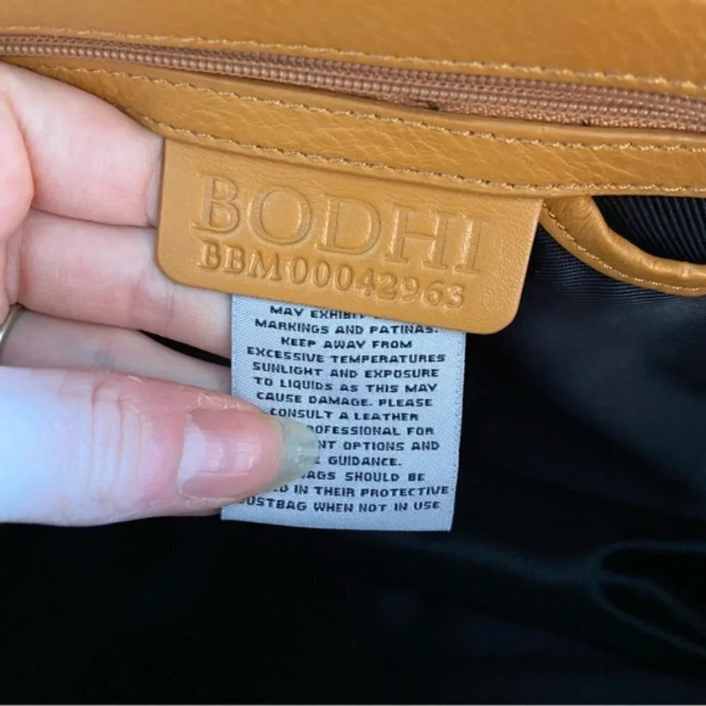 New BODHI laptop satchel messenger bag tan and brown